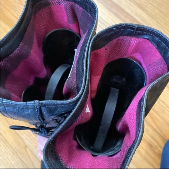 SOREL Black Leather Ruched Winter Boots - Picture 7 of 10